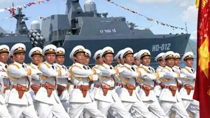 Từ Phụ nữ tuổi này dễ có